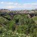Երևան (Ere͡wan):<br />Հաղթանակի կամուրջ (Haġt’anaki kanowrǰ). Die Brücke wurde 1945 nach dem Zweiten Weltkrieg über den Հրազդան (Hrazdan) gebaut der durch die Stadt fliesst.