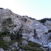 Nach 1 Stunde von Passo Duran erreichen wir die Felsen nordlich des Cima dei Gravinai.