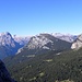 Blick Richtung Westen,im Hintergrund über Lastia di Framont es zeigt sich die Dolomiti di Pala,mit Cima delle Vezzana, Cima Bureloni, Cime di Focobon und Monte Mulaz.