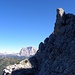 Rückblick auf den Viaz dei Cengioni, mit Monte Pelmo im Hintergrund.