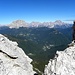 Tiefblick ins Val di Zoldo-mitte, mit Monte Pelmo,Sorapiss und Antelao im Hintergrund.