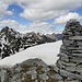 Der hübsche Gipfelsteinmann bei P. 2323 m. 