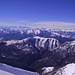 in primo piano la Val Veddasca (I) con il Monte Paglione 1554m - dietro  il Limidario 2188m e <a href="http://www.hikr.org/tour/post11899.html" target="_blank">Fumadiga 2010m</a> con a sinistra le Alpi Pennine e a destra le Alpi Lepontine