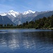 Am Lake Matheson - links Mt Tasman, rechts Mt Cook
