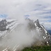 Das Panorama auf dem Schäfler in die Alpsteinarena. Heute besonders stimmungsvoll durch die ständig vorbeiziehenden Nebelschwaden.