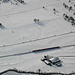 Ausblick vom Fadärastein: Felderstruktur und Baumgruppen in der Nähe von Malans, Rhätische Bahn vom Prättigau. [http://www.hikr.org/gallery/photo101794.html?post_id=11069#1 So sieht dasselbe ohne Schnee aus...]