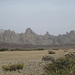 Die Roques in der Gesamtübersicht mit der Ucanca-Ebene im Vordergrund. Das Foto stammt vom vorletzten Urlaubstag, wo der aus der Sahara kommende Calima für trübe Verhältnisse verantwortlich zeichnete