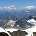 Linker Fernerkogel,3277m mitterechts im Vordergrund, mit Braunschwaiger Hutte und Pitztaler Joch etwas links(mit Zoom),im Hintergrund Stubaier Alpen.
