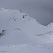 Aussicht vom Sattel P.2390m zum Tüfelsch Chopf (2480m) den wir als letzten Gipfel unserer Schneeschuhtour überschritten.