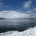 Während der Fährüberfahrt von Sørvágur nach Mykines - Ausblick auf die Küstenlandschaft am Sørvágsfjørður.