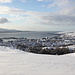 Bei Tórshavn - Ausblick am Morgen des 02. Mai 2013 über die färöische Hauptstadt in etwa östliche Richtung. Hinter dem Nólsoyarfjørður ist die Nachbarinsel Nólsoy zu sehen.