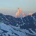 Mögliche Matterhornaspiranten befinden sich schon lange in der Sonne. Wir haben es noch etwas kühler auf der Westseite des Alphubels.