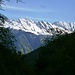 Ausblick auf die Calanceser Berge vom Stausee im Val di Roggiasca