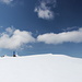 Villingadalsfjall - Blick über einen Teil des leicht geneigten, weitläufigen Plateaus im Gipfelbereich .