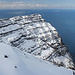 Gipfelbereich Villingadalsfjall - Ausblick auf den Gratverlauf zum Enniberg (754 m), der am gleichnamigen Kap quasi senkrecht in den Atlantik abbricht.