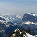 Dunstiges Panorama der Glarner/Schwyzer Bergwelt