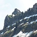 Grappenhorn vom Chüemettler. Ich bin später vom Grassattel nach hinten der Felswand entlang um den Gipfelkopf gestiegen.