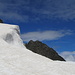 Mächtige Wächten am Grat unter den Ifinger-Gipfeln. Rechts im Bild die Scheibenspitz
