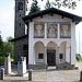 la bella chiesetta del Ghisallo dedicata ai "grandi" ciclisti, che ospita anche parecchi cimeli