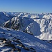 Foto vom ersten Besteigungsversuch am 2./3.3.2013:<br /><br />Aussicht von der Gletschermoräne beim P.2907m nach Süden über den Corn da Mürasciola (2819m). Links ist der spitzige Piz Sena / Vetta Sperella (3075m), rechts der Pizzo Scalino (3323m).