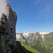 Blick aus der Zaalugge: Links das nebelverhangene Rheintal - rechts der sonnenbeschienene Alpstein