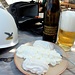 Bei der Alp Zwüschet Mythen - Meringue und ein gutes, regionales Bier - Meine Leibspeise