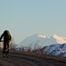 Der Biker und der höchste Berg Nordamerikas