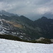 Alpe Cranzünell vom Càmedo ENE-Grat. Rechts Madonino, im linken Bilddrittel die Lücke ca. 2100m, hinten der Pizzo della Cazzana