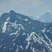Die überaus steile Pfeilspitze und rechts die Parseier Spitze, der höchste Lechtaler
