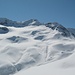 Gletscher Ducan, Gipfel in der Bildmitte