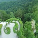 Blick vom Üetliberg-Aussichtsturm hinunter auf die vom Linderweg durchzogene Flanke.