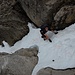Bild von Uwe: [u 83_Stefan] beim Abstieg von der Großen Schafkarspitze durch die Rinne.<br />(c) Uwe. 