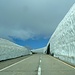 Tra muri di neve al passo del Nufenen