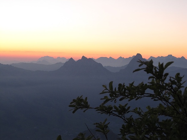 Haggenspitz, Kleiner und Grosser Mythen im Morgenlicht