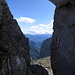 Durchblick: Am Passo dell'Averta öffnet sich der Blick ins Valle Qualido. Tief unten liegt das Val di Mello