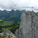 Glattewandspitze von der Gastlosenspitze. Hinten links Schopfenspitzgruppe, rechts Chällihorn