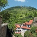 Blick zum Schlossberg mit der Starkenburg