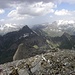 Blick Richtung Nordosten, im Vordergrund Grabspitze(3059m) mit Schrammacher(3410m),Fußstein(3380m) und Olperer(3476m)-links im Hintergrund,Hochfernerspitze(3470m),Hochfeiler(3510m) und Hoher Weißzint(3371m)-rechts im Hintergrund.