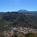 Tiefblick auf Tamaimo - in der Ferne ist der Pico del Teide erkennbar
