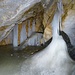 in der Eishöhle, schöne Formationen aus Eis