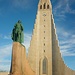 Reykjavík: Hallgrímskirkja mit dem Denkmal von Leifur Eiríksson, einem Entdecker der bis an die Amerikanische Küste fuhr. Der Wikinger ist in Islands früherer Geschichte eine enorm wichtige Figur.<br /><br />Mehr dazu: [http://de.wikipedia.org/wiki/Leif_Eriksson]