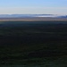 Schon nach etwa einer halben Stunde Aufstieg hat man eine wundebare Aussicht über die riesige Schwemmebene Skeiðarársandur und zur von Asche schwarz gefärbten, mächtigen Gletscherzunge Skeiðarárjökull.