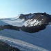 Lo spettacolo del ghiacciaio del Similaun, in fondo a dx la cima già visibile