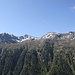 <b>Splendido lo sguardo sul versante opposto, dove spicca la Brunnenkogelhaus (2738 m), che raggiunsi 360 giorni fa. </b>