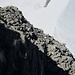 Die Schlüsselstelle im Abstieg auf den Gletscher ist mit einem Fixseil gesichert