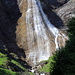 Wunderbare Wasserfälle im Batöni, hier der Muttenbachfall