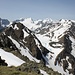 <b>La cima raggiunta ieri: il Rotkogel (2947 m) e a destra lo Schwarzkogel, raggiunto l'anno scorso.</b>