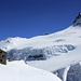 Mutthornhütte (2900m) und Tschingelhorn (3562m).