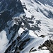 Der NE-Grat, kurz vor dem Gipfel fotografiert: Neben dem Zustieg ins Schmadrijoch ist die Tour vorallem wegen der Länge anspruchsvoll