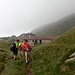 Alle 8:24 siamo all' Alpe di Chiera, compresi 10min di sosta per ripararci da uno scroscio di pioggia